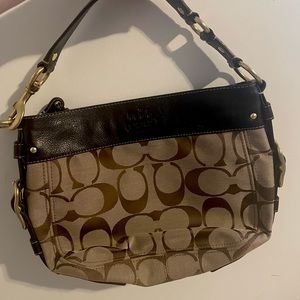 Classic Coach Zoe Signature shoulder bag No. F0894-12657